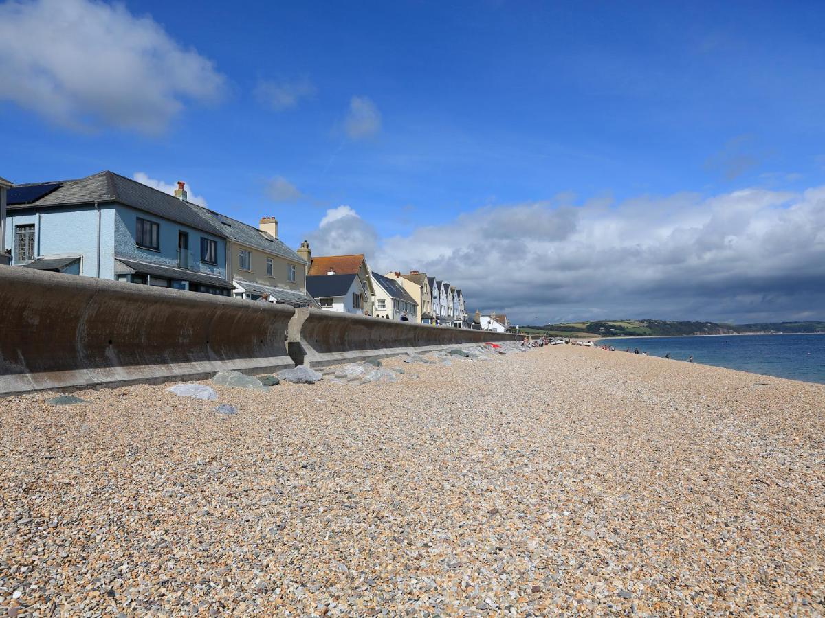 1 At The Beach Beesands Exteriör bild