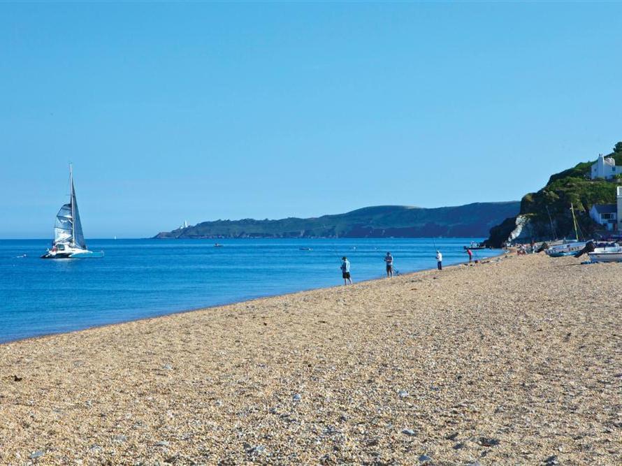 1 At The Beach Beesands Exteriör bild